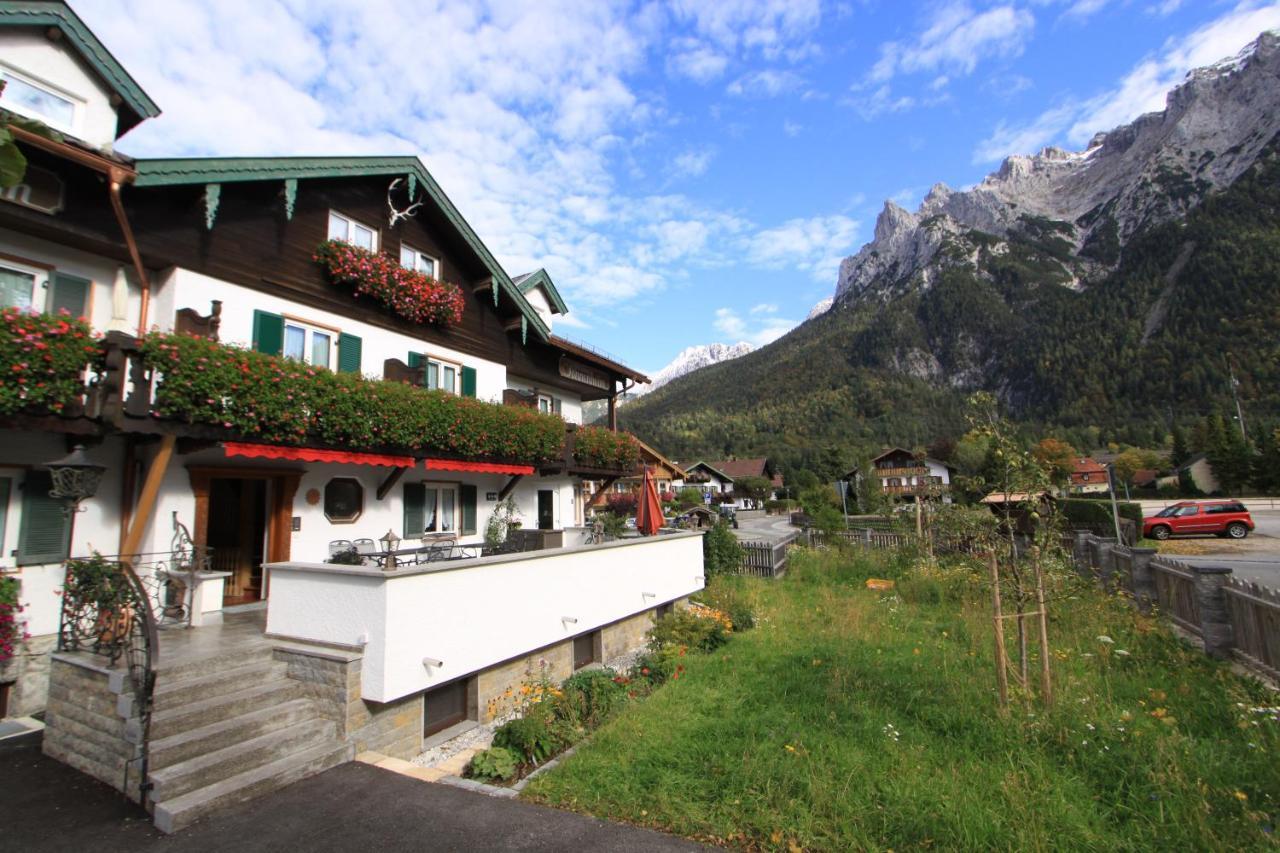 Gaestehaus Sonnenheim Mittenwald Dış mekan fotoğraf