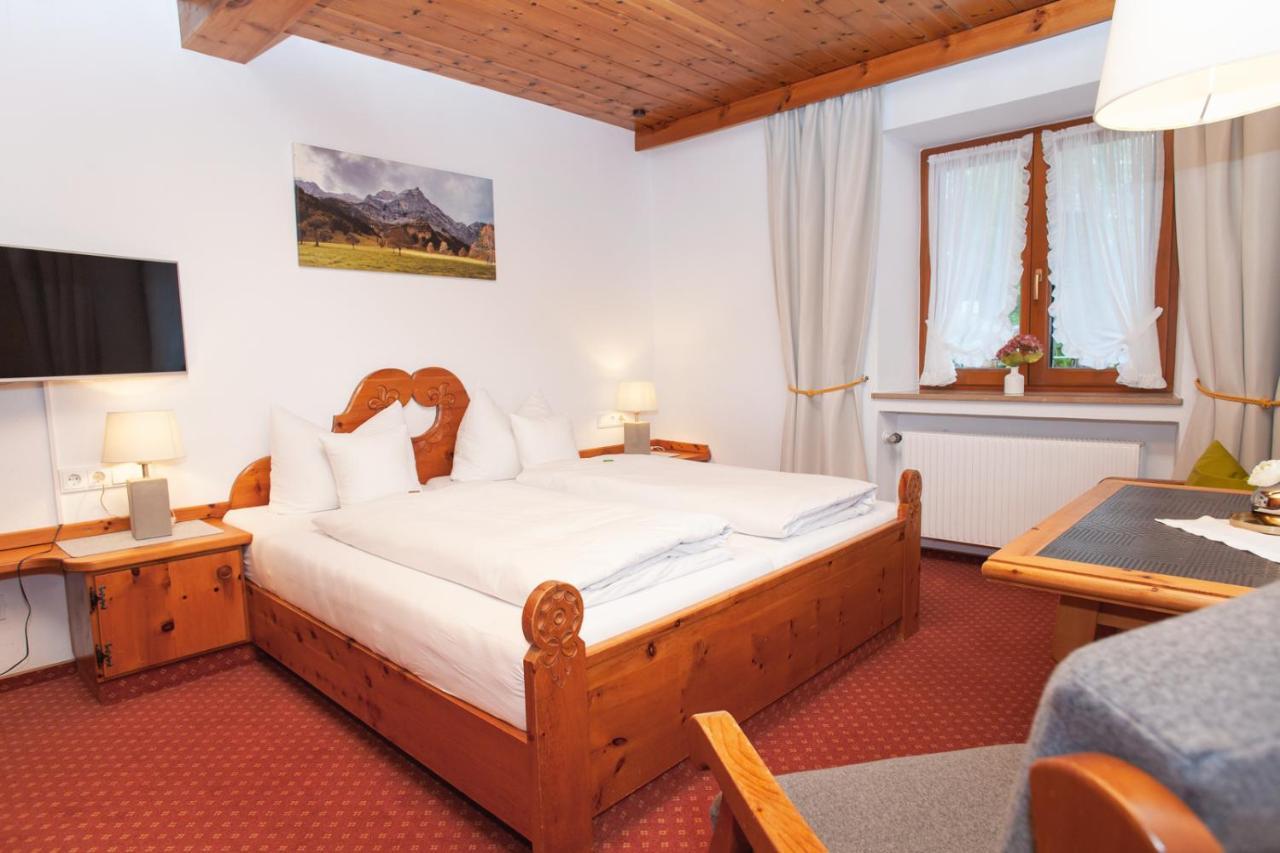 Gaestehaus Sonnenheim Mittenwald Dış mekan fotoğraf