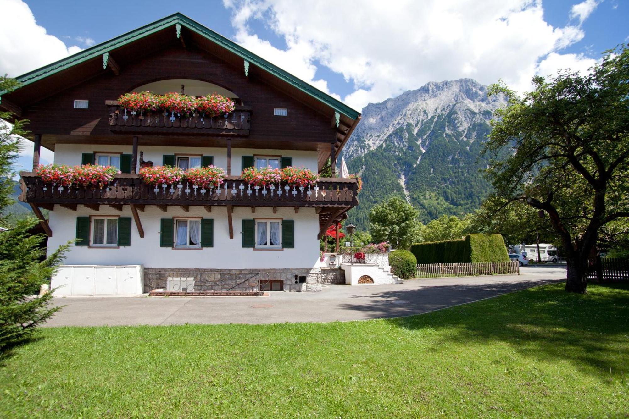Gaestehaus Sonnenheim Mittenwald Dış mekan fotoğraf